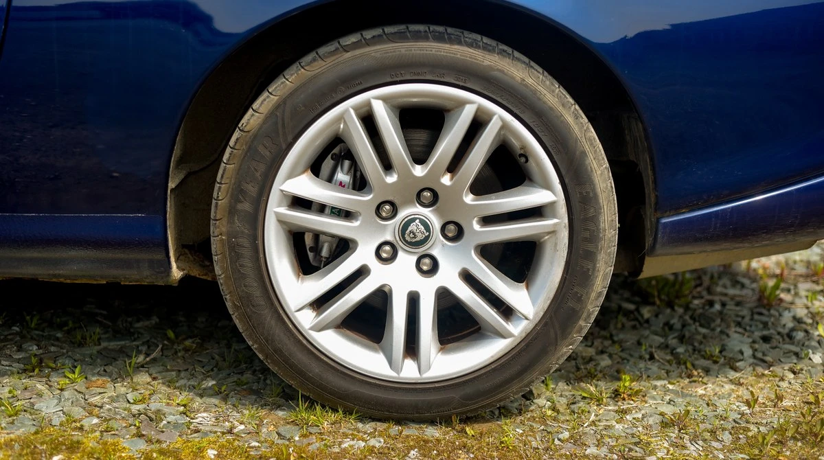 2003 Jaguar X100 XKR - Image 19 of 30