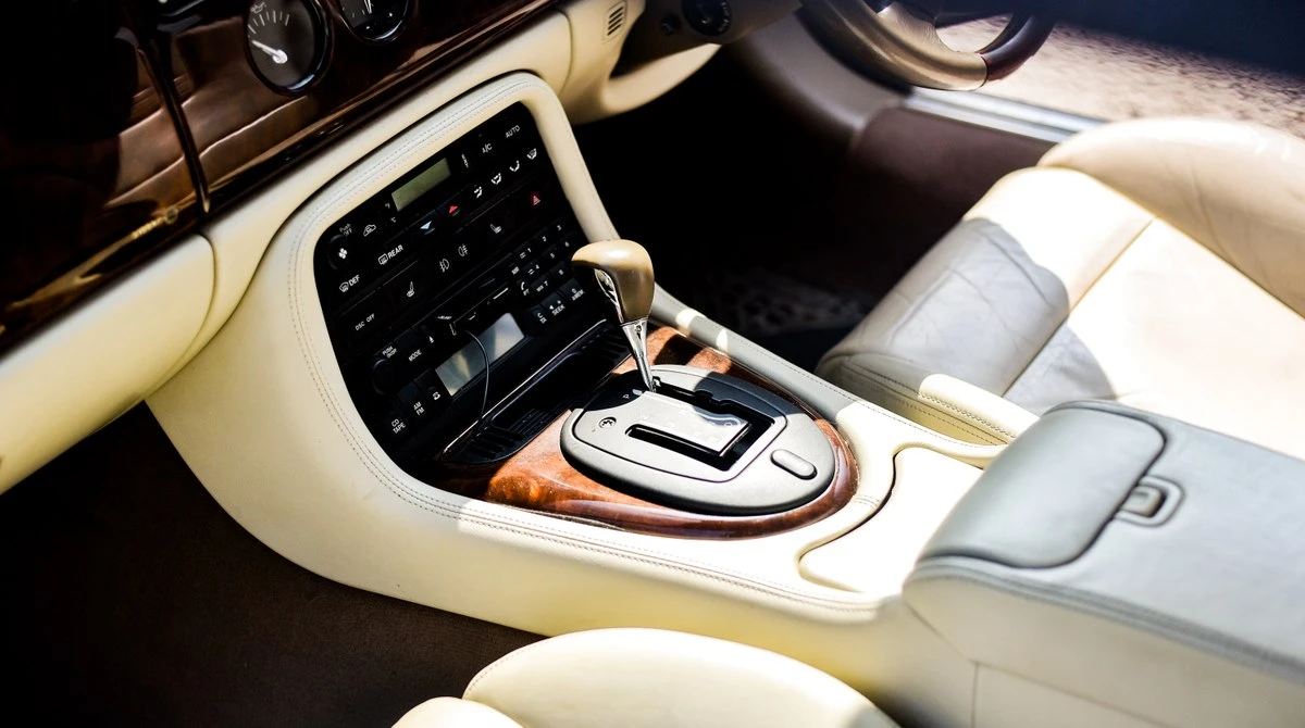 2003 Jaguar X100 XKR - Image 29 of 30