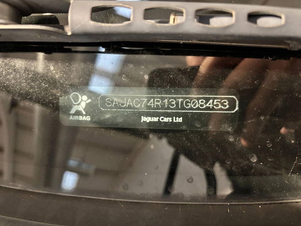 2003 Jaguar X308 XJ - Image 2 of 31