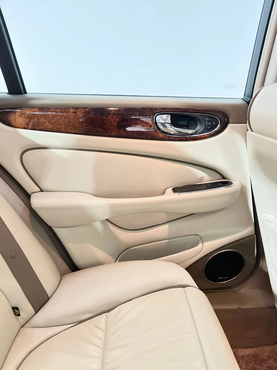 2003 Jaguar X308 XJ - Image 25 of 31