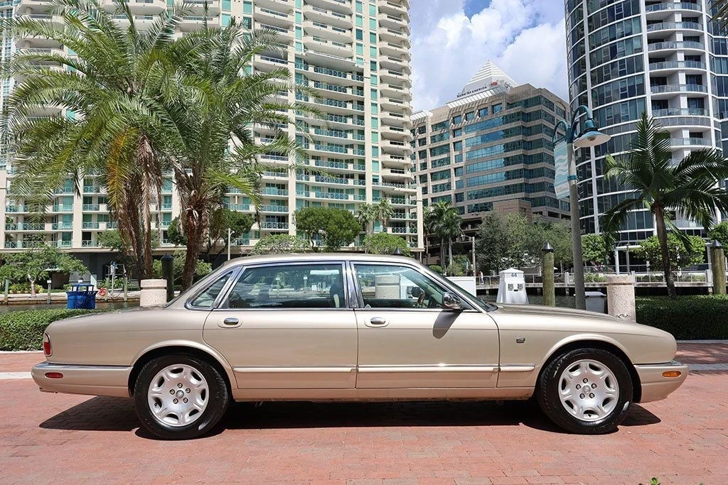 2003 Jaguar XJ Series 4 - Image 4 of 21