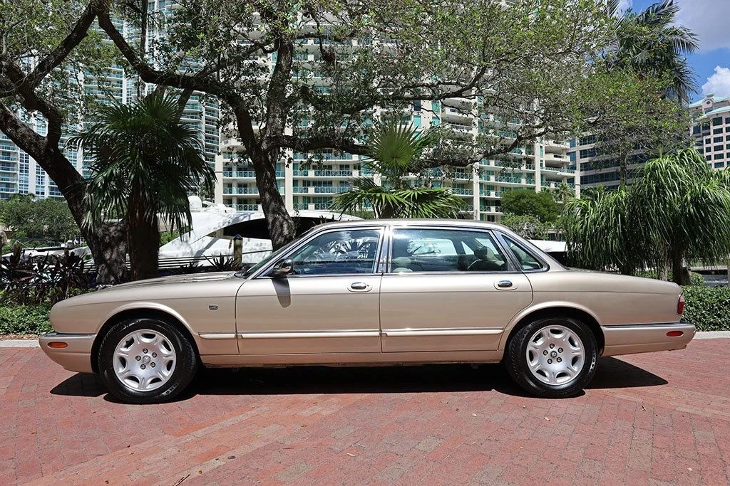 2003 Jaguar XJ Series 4 - Image 14 of 21