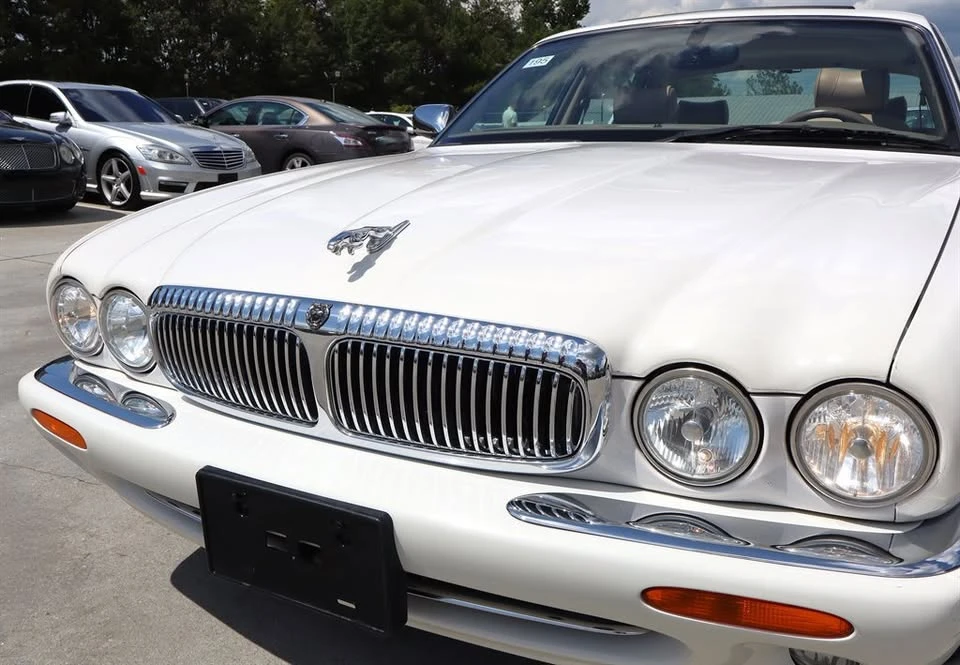 2003 Jaguar X308 XJ - Image 10 of 20