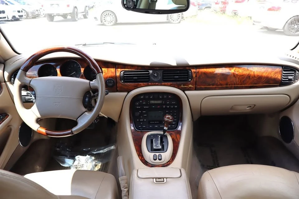 2003 Jaguar X308 XJ - Image 15 of 20