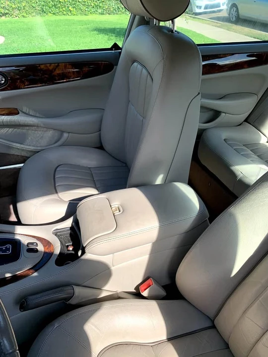 2003 Jaguar X308 XJ - Image 4 of 9