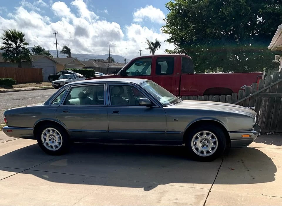 2003 Jaguar X308 XJ - Image 2 of 9