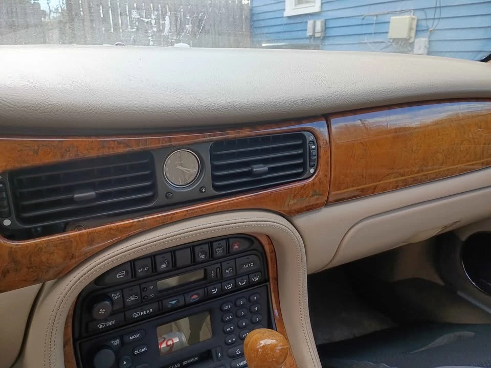 2003 Jaguar X308 XJ - Image 15 of 17