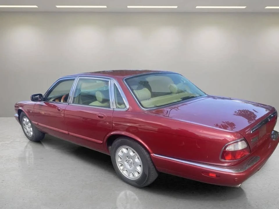 2003 Jaguar X308 XJ - Image 5 of 10
