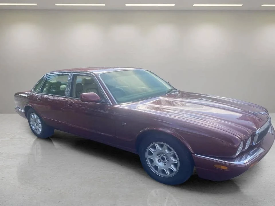 2003 Jaguar X308 XJ - Image 2 of 10