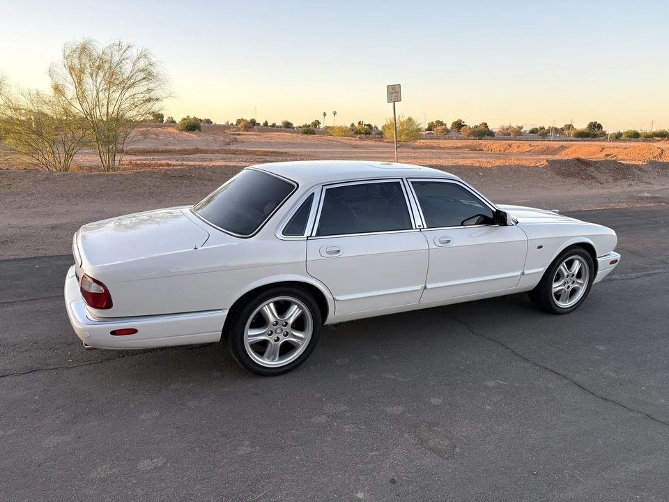 2003 Jaguar X308 XJ - Image 15 of 31