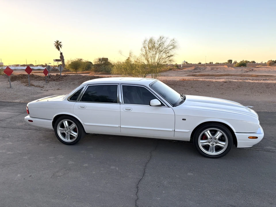 2003 Jaguar X308 XJ - Image 18 of 31