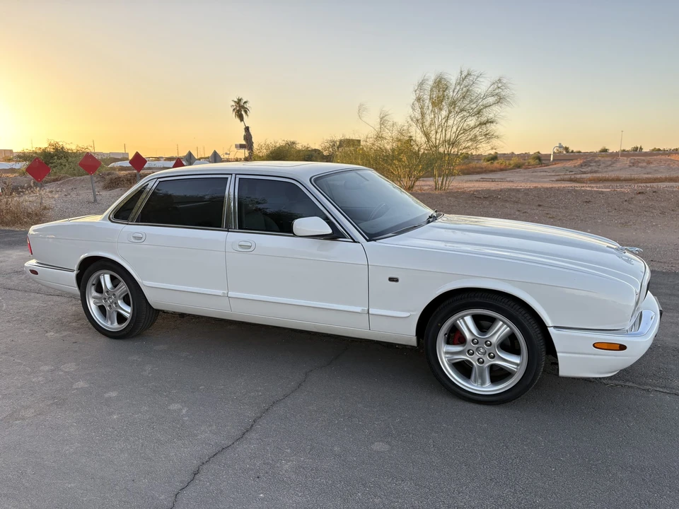 2003 Jaguar X308 XJ - Image 19 of 31