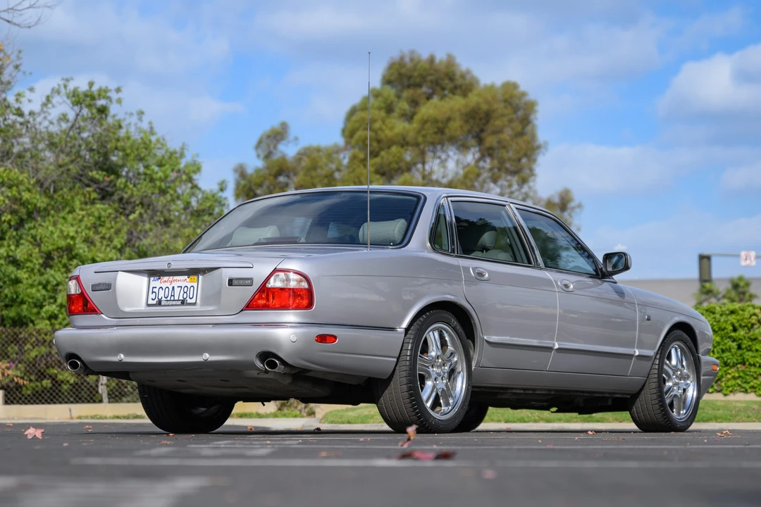 2003 Jaguar X308 XJ - Image 11 of 31