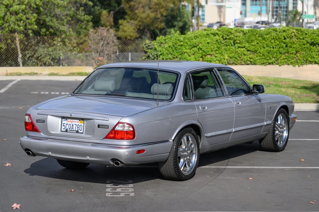 2003 Jaguar X308 XJ - Image 13 of 31