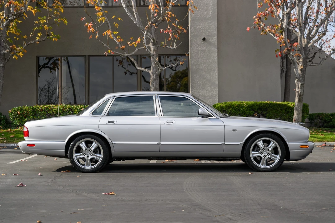 2003 Jaguar X308 XJ - Image 10 of 31