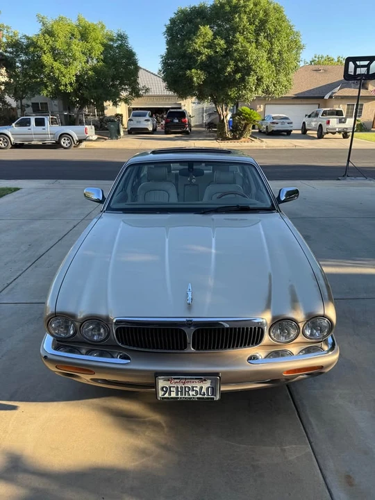 2003 Jaguar X308 XJ - Image 2 of 13