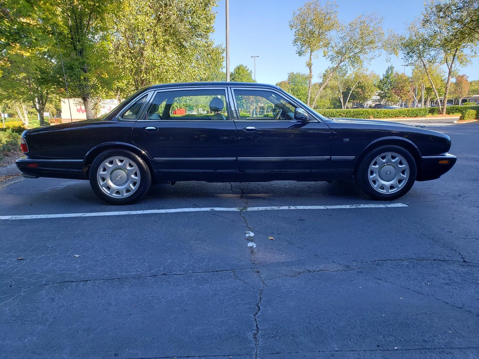 2003 Jaguar X308 XJ - Image 5 of 31