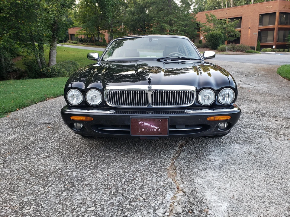 2003 Jaguar X308 XJ - Image 3 of 31