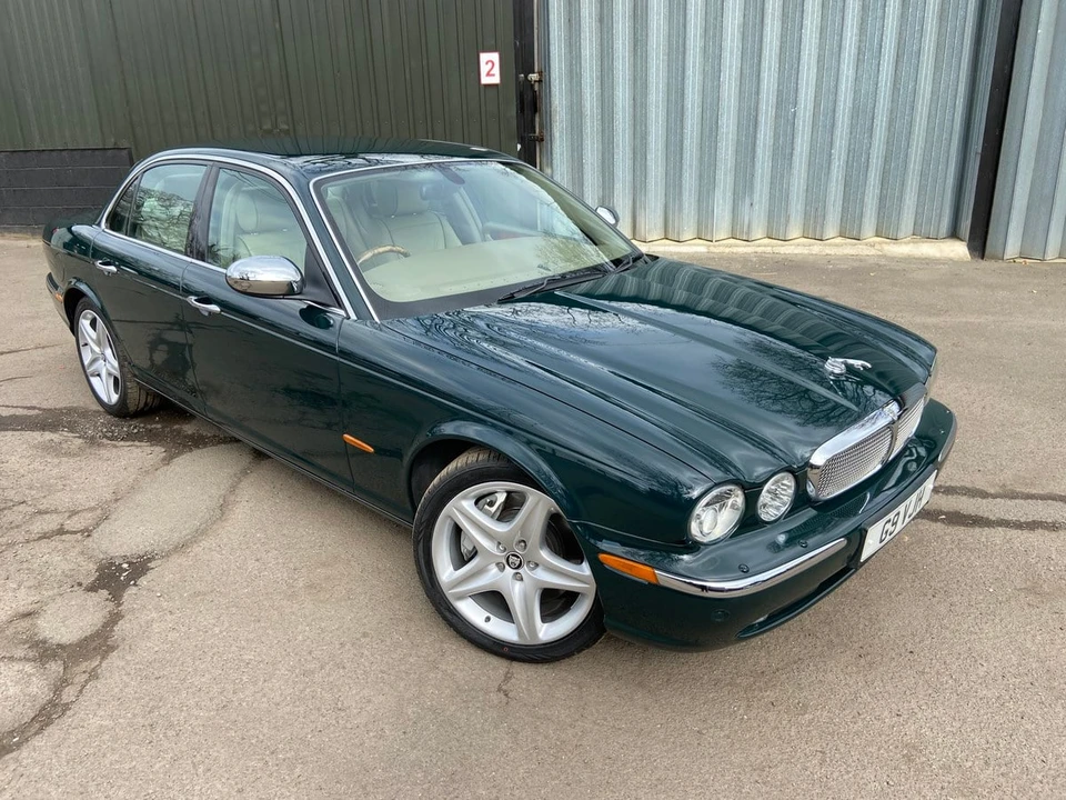 2003 Jaguar X308 XJR - Image 2 of 30