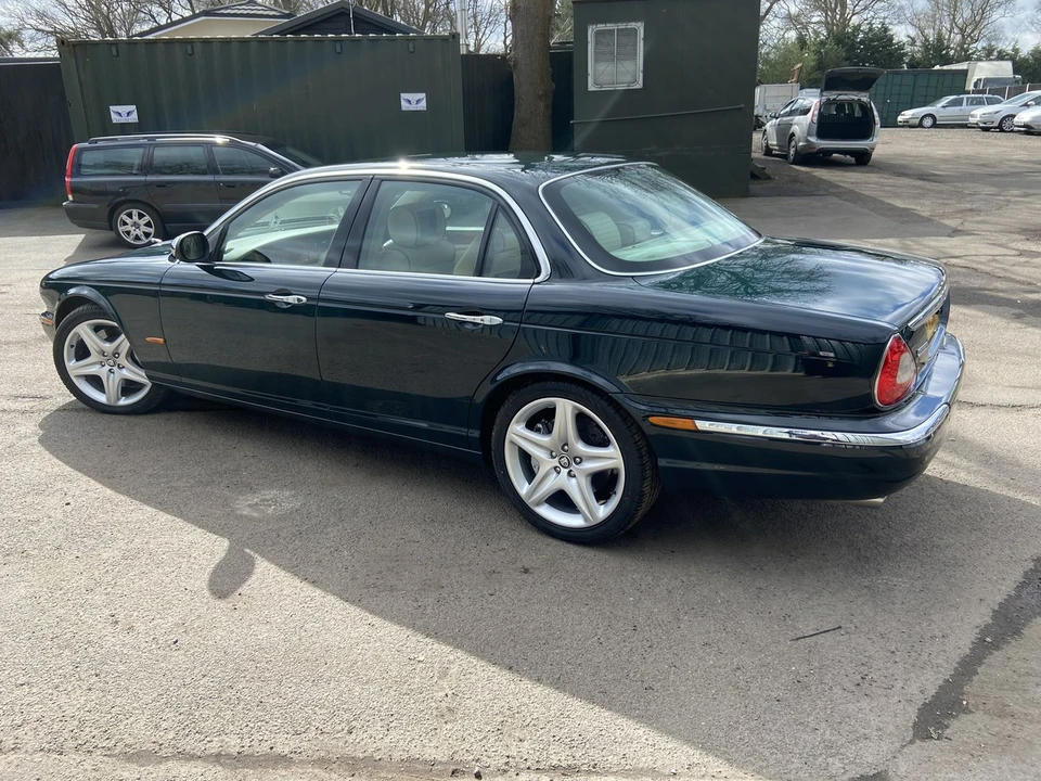 2003 Jaguar X308 XJR - Image 8 of 30
