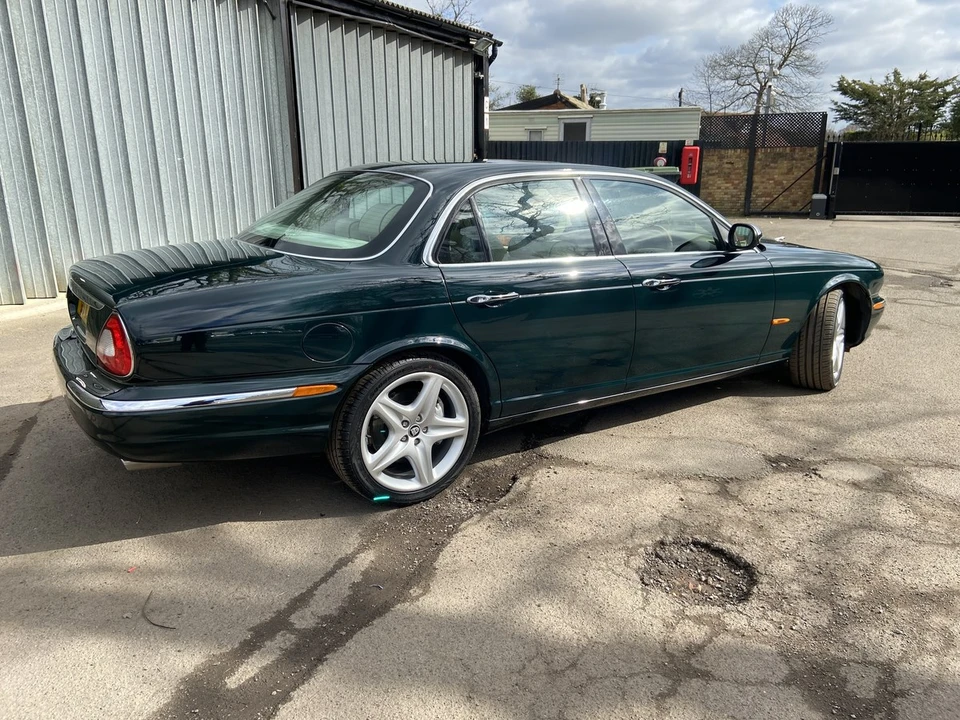 2003 Jaguar X308 XJR - Image 4 of 30