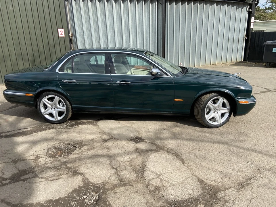 2003 Jaguar X308 XJR - Image 3 of 30