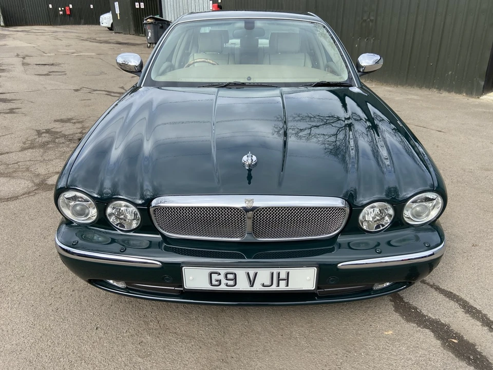2003 Jaguar X308 XJR - Image 9 of 30