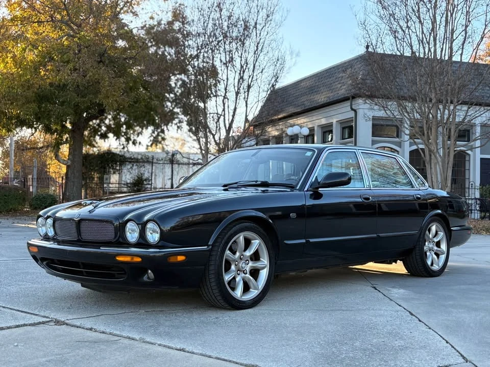 2003 Jaguar X308 XJR - Image 9 of 17
