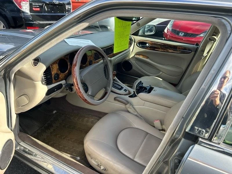 2003 Jaguar X308 XJ - Image 8 of 12