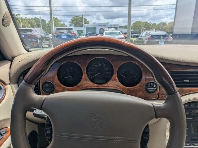 2003 Jaguar X308 XJ - Image 11 of 13