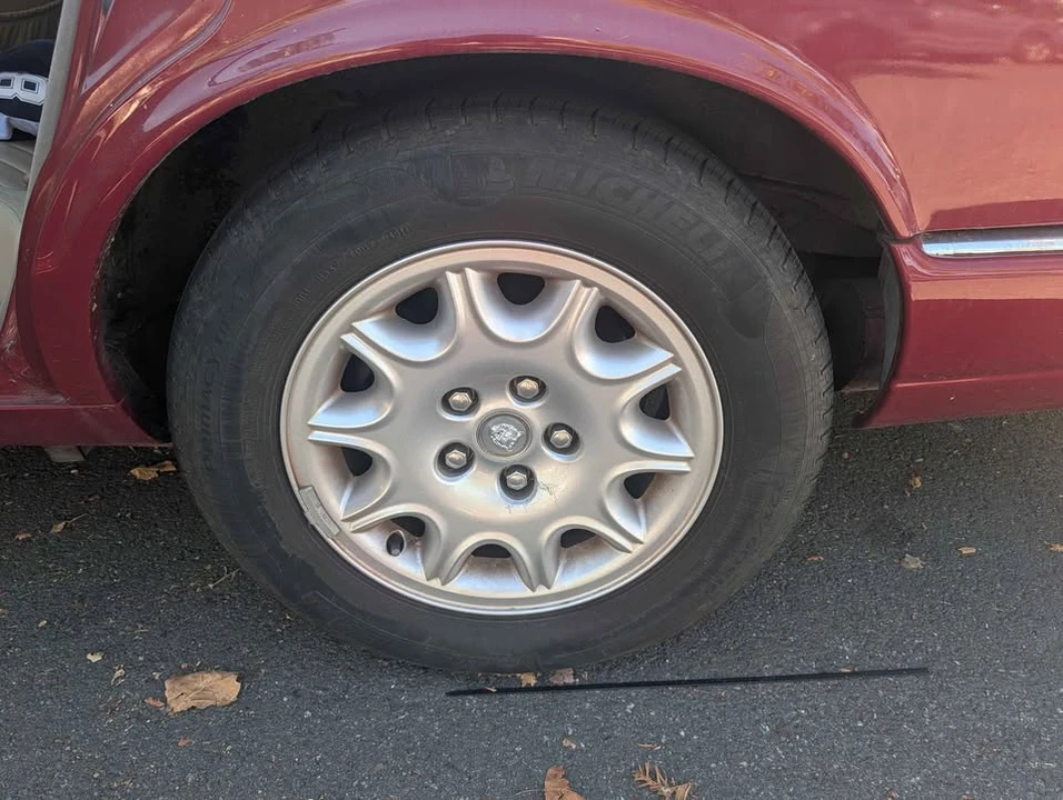 2003 Jaguar X308 XJ - Image 6 of 10