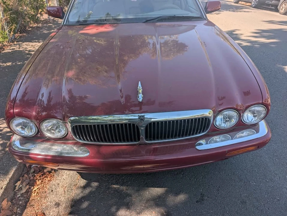 2003 Jaguar X308 XJ - Image 3 of 10