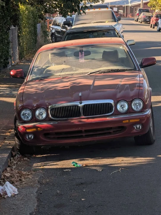 2003 Jaguar X308 XJ - Image 2 of 10