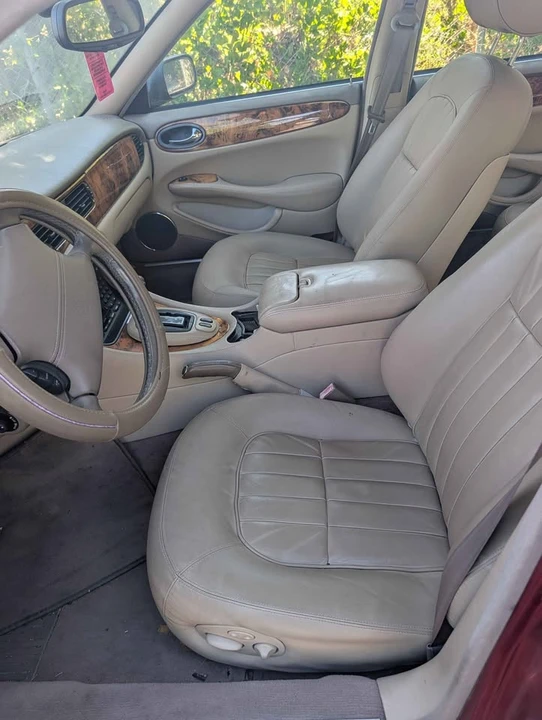 2003 Jaguar X308 XJ - Image 8 of 10