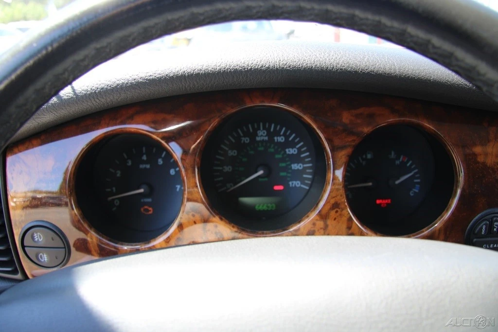 2003 Jaguar X308 XJ - Image 16 of 21