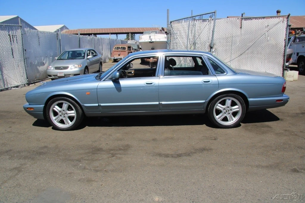 2003 Jaguar X308 XJ - Image 3 of 21