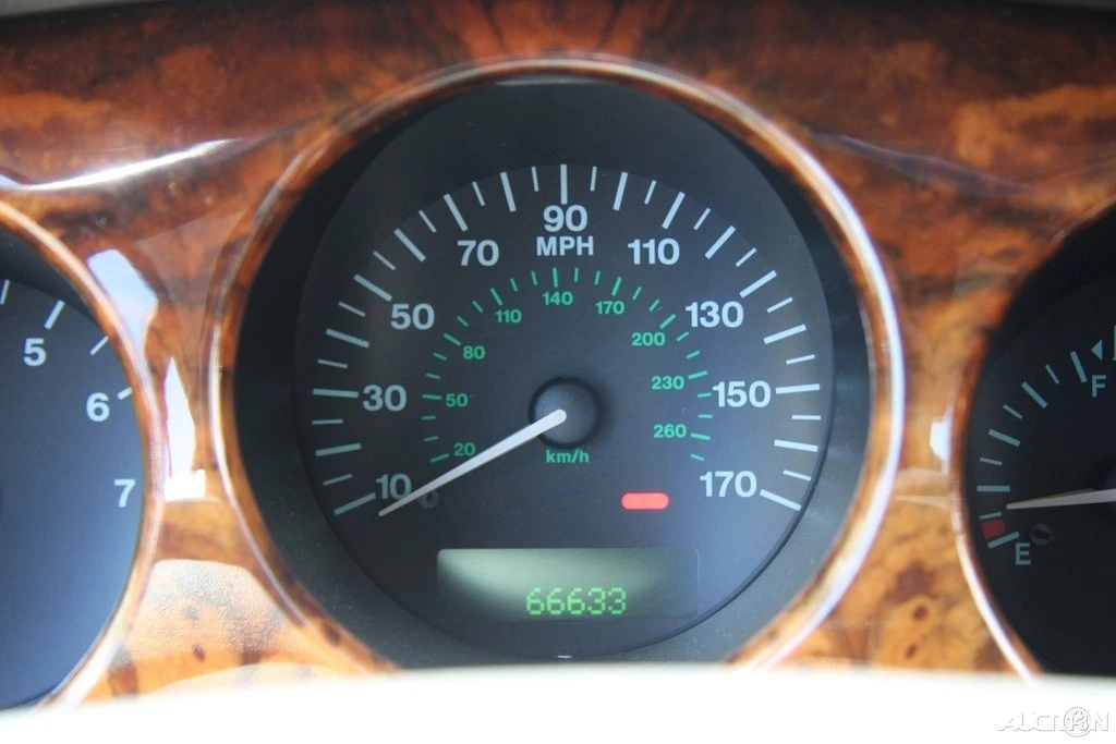 2003 Jaguar X308 XJ - Image 18 of 21