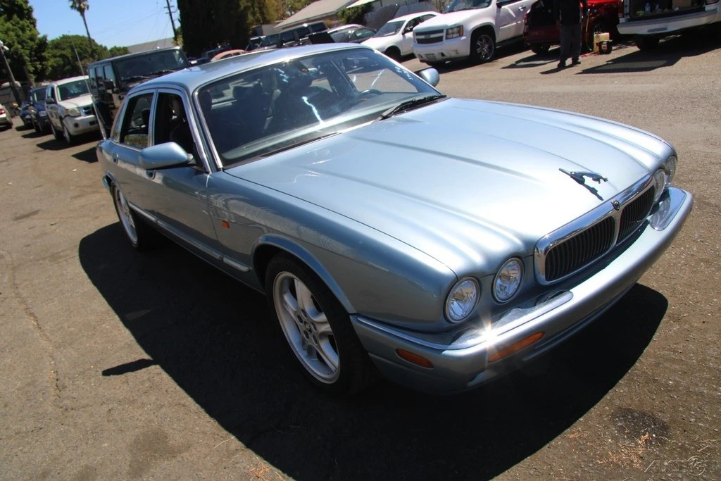 2003 Jaguar X308 XJ - Image 8 of 21
