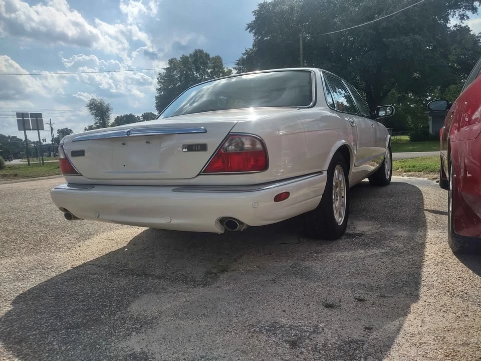 2003 Jaguar X308 XJ - Image 3 of 10