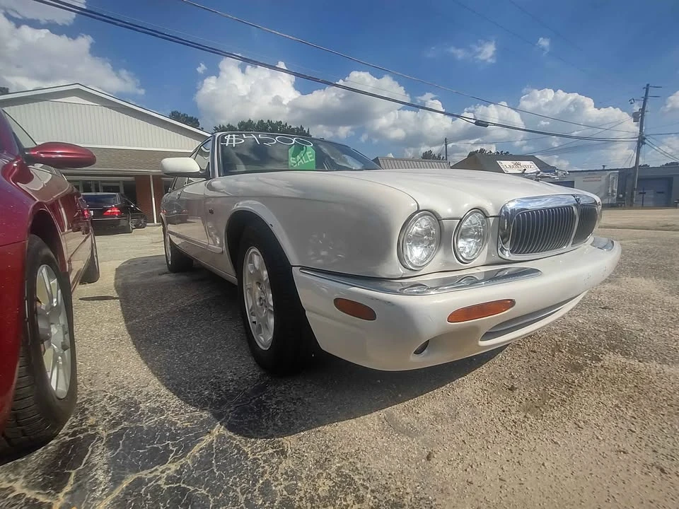 2003 Jaguar X308 XJ - Image 2 of 10