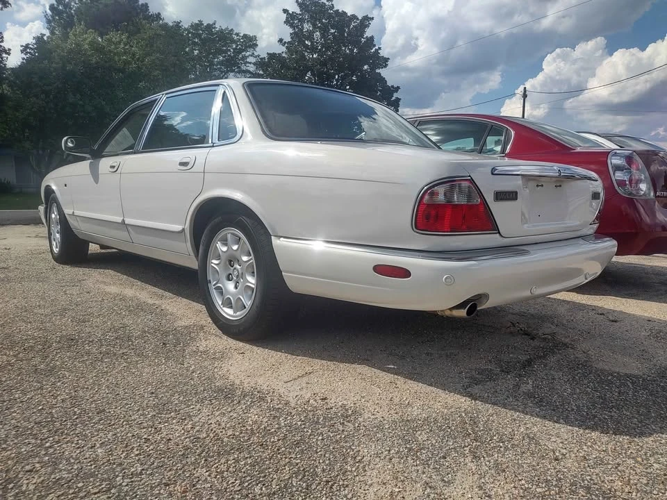 2003 Jaguar X308 XJ - Image 4 of 10