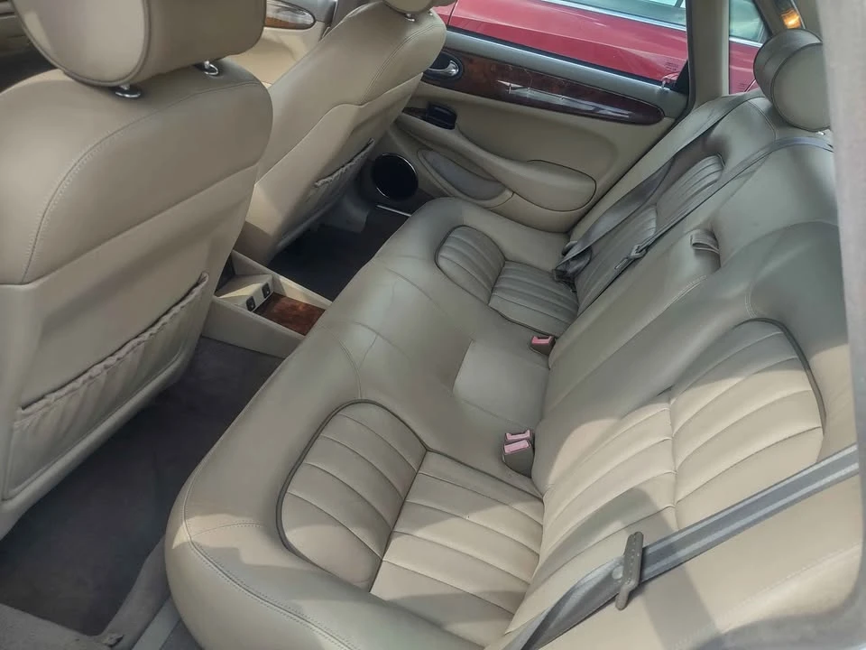 2003 Jaguar X308 XJ - Image 9 of 10