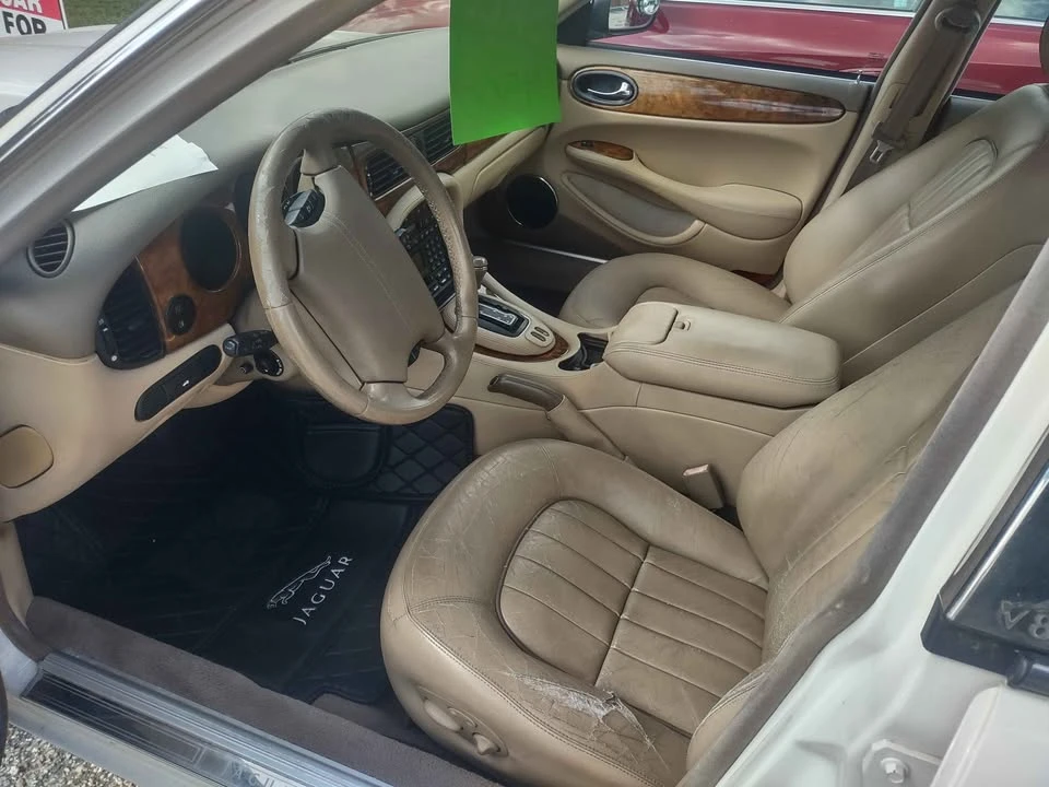 2003 Jaguar X308 XJ - Image 8 of 10