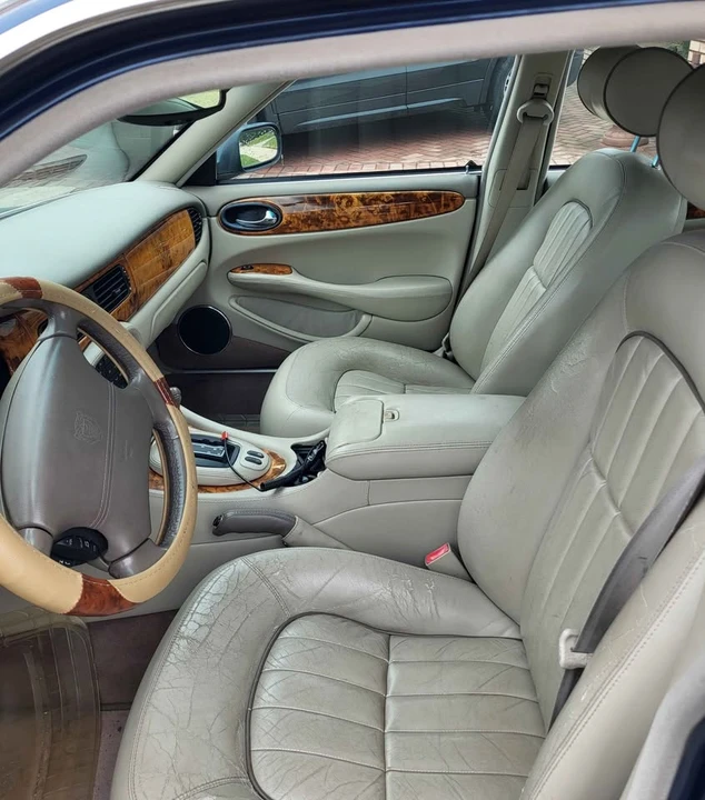 2003 Jaguar X308 XJ - Image 2 of 5
