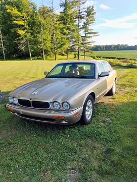 2003 Jaguar XJ XJ8 Sedan 4D