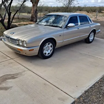 2003 Jaguar XJ8 Sedan