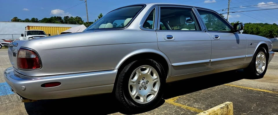 2003 Jaguar X308 XJ - Image 5 of 14