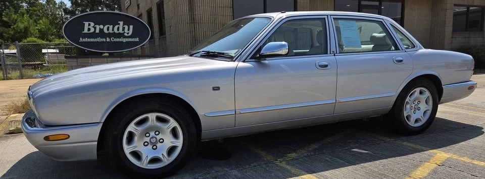 2003 Jaguar X308 XJ - Image 11 of 14