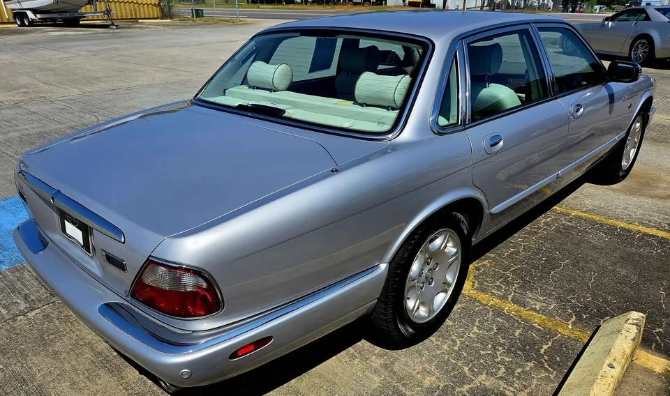 2003 Jaguar X308 XJ - Image 7 of 14