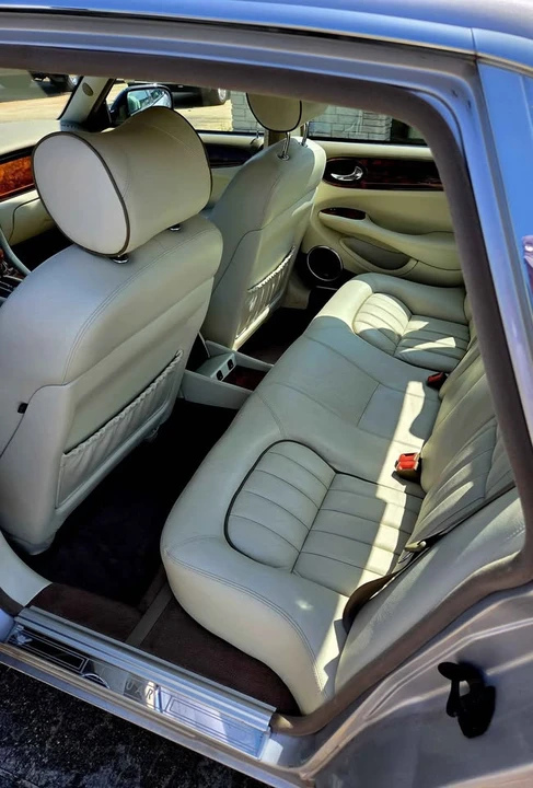 2003 Jaguar X308 XJ - Image 10 of 14